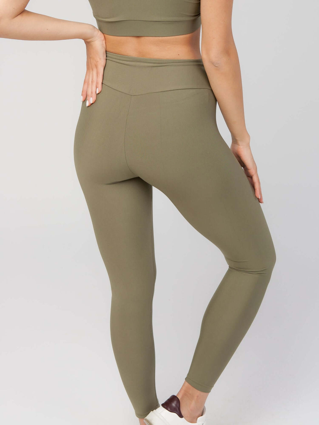 V Front High Waist Legging